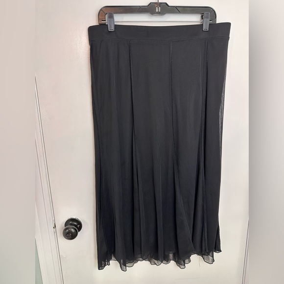 Catherines Womens Black Plus Chiffon Flowy Elastic Skirt 0X 14/16 Lined #1648 - Picture 2 of 5